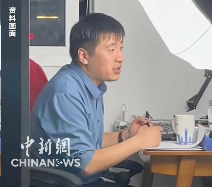  千万家庭的升学拐杖：从张雪峰的离世看信息差背后的生存法则 新闻