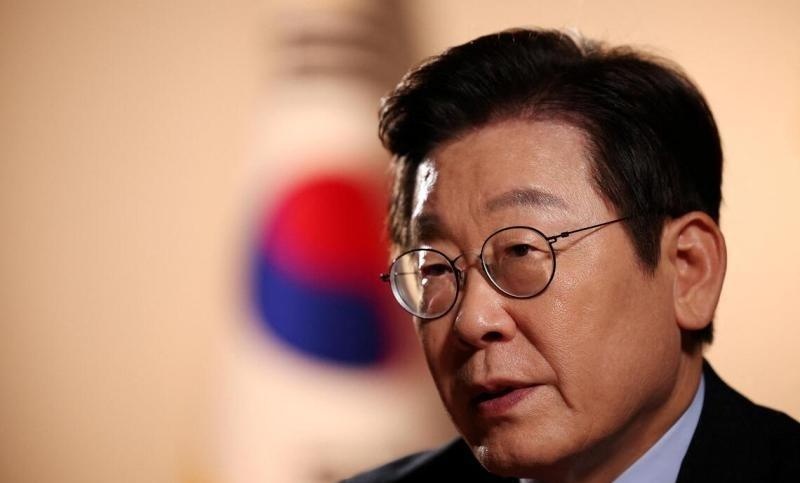 数千公里的外交迷局:马克龙“变色龙”式博弈全解析 新闻