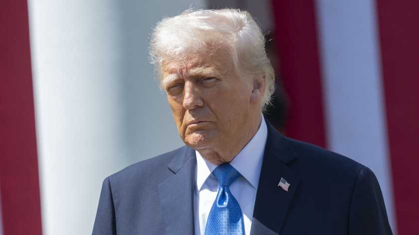  【联邦制博弈·深度解析】权力边界争夺战：特朗普与民主党州长的制度性冲突全复盘 新闻