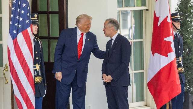  【联邦制博弈·深度解析】权力边界争夺战：特朗普与民主党州长的制度性冲突全复盘 新闻