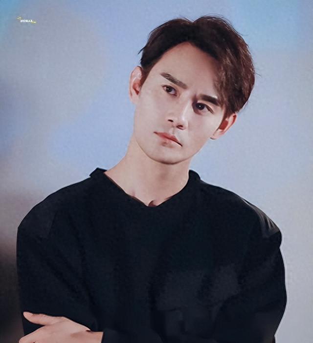  从月薪800到片酬千万：王凯逆袭背后的职业方法论 娱乐新闻